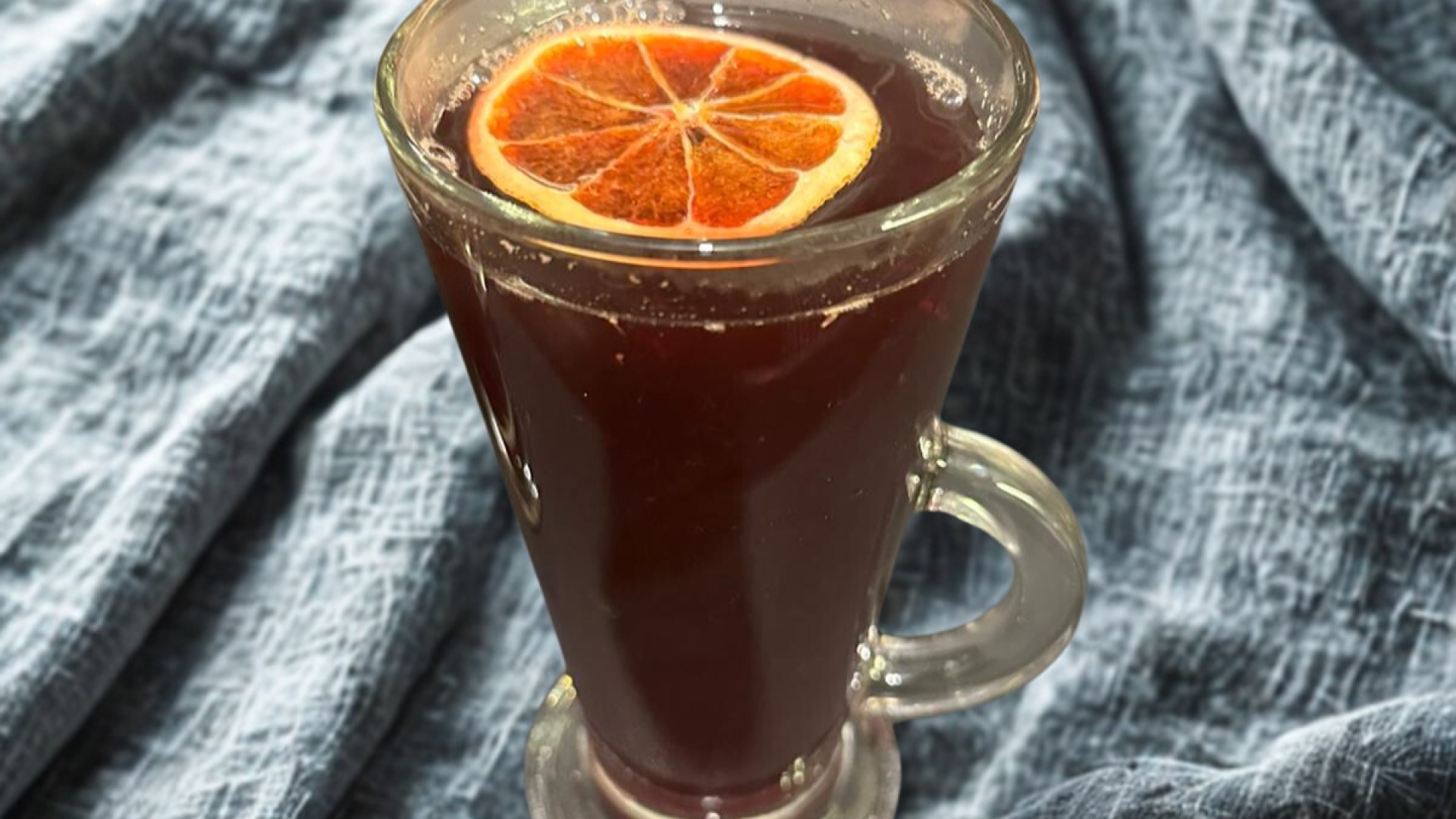 Mulled wine by glass